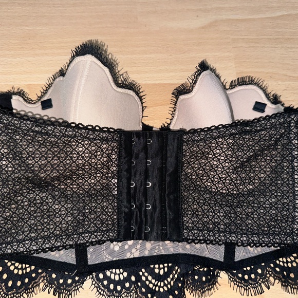 Victorias Secret Dream Angels laced bustier in a size 32C - Picture 5 of 8